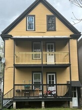 12 Franklin St in Poughkeepsie, NY - Building Photo - Building Photo