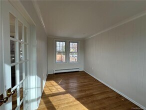 69 Homestead Ave in Scarsdale, NY - Building Photo - Building Photo