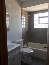 5701 W 55th St S-Unit -1 South in Chicago, IL - Building Photo - Building Photo