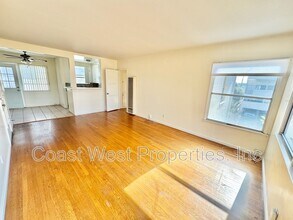 1029 Loring St in San Diego, CA - Building Photo - Building Photo