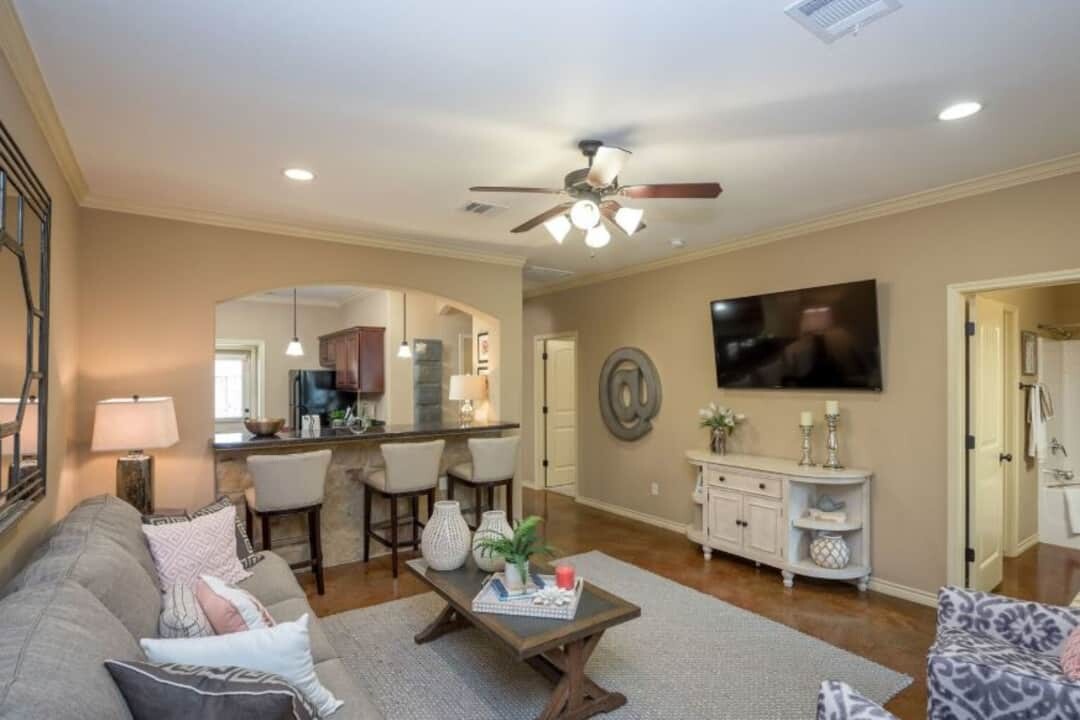 2912 Old Ironsides Dr in College Station, TX - Building Photo