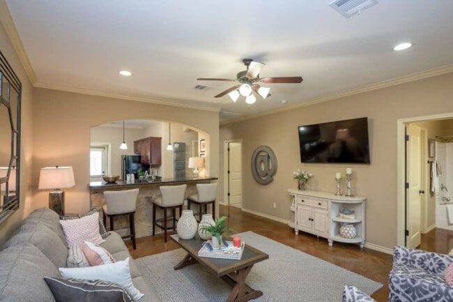 property at 2912 Old Ironsides Dr