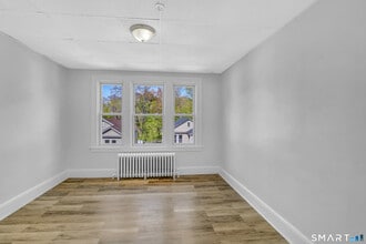 22 Harper St in Hartford, CT - Building Photo - Building Photo