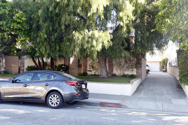 1223 Berkeley St in Santa Monica, CA - Building Photo - Building Photo