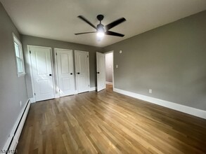 524 Shirley Pkwy in Piscataway, NJ - Building Photo - Building Photo