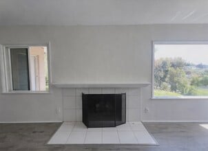 1300 Dunning Dr in Laguna Beach, CA - Building Photo - Building Photo