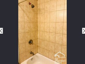 2937 N Allen Ave, Unit G in Chicago, IL - Foto de edificio - Building Photo