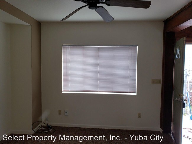 1025 Frederick St in Yuba City, CA - Building Photo - Building Photo