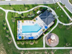 757 Stoney Pointe Cir in Davenport, FL - Building Photo - Building Photo