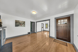 2617 S McClelland St in Salt Lake City, UT - Building Photo - Building Photo