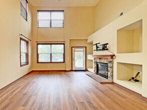 9500 Declaration Dr in Chanhassen, MN - Building Photo - Building Photo