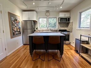 22810 Portage Circle Dr in Topanga, CA - Building Photo - Building Photo