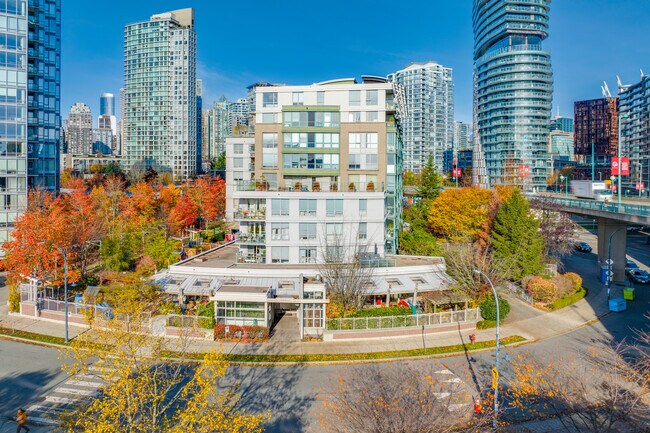 Quayside in Vancouver, BC - Building Photo - Building Photo