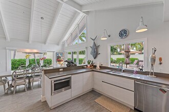 108 E Tarpon Ln in Jupiter, FL - Building Photo - Building Photo