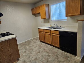 813 Gemstone Ave in Bullhead City, AZ - Building Photo - Building Photo