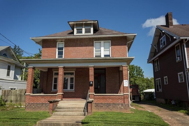 property at 169 N Lancaster St