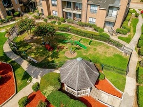 1230 Farm to Market 1960 Bypass Rd E in Humble, TX - Foto de edificio - Building Photo