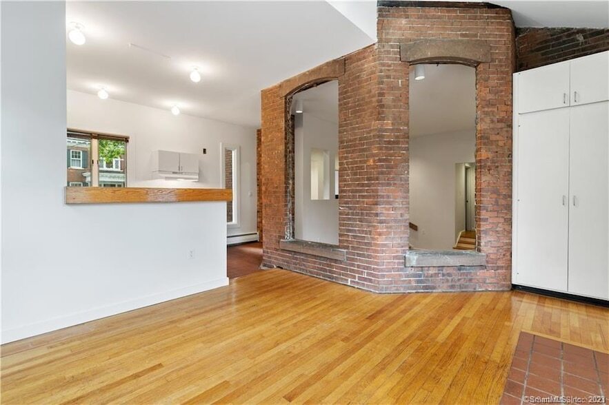 239 Bradley St, Unit S308 in New Haven, CT - Building Photo