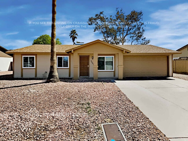 property at 3407 E Anderson Dr