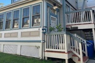 35 Mann Ave in Newport, RI - Building Photo