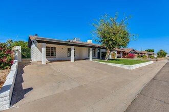 8650 E Roanoke Ave in Scottsdale, AZ - Building Photo - Building Photo