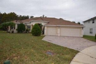 2604 Lutza Way in Kissimmee, FL - Building Photo
