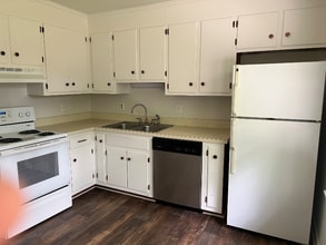 135 Hatton Ln in Meherrin, VA - Building Photo - Building Photo