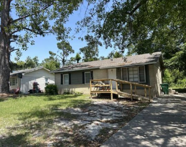 property at 907 Ponderosa Dr