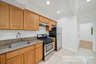 6680 De Longpre Ave in Los Angeles, CA - Building Photo - Building Photo