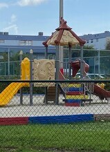 9373 Fontainebleau Blvd in Miami, FL - Building Photo - Building Photo