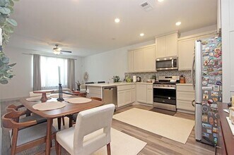 4554 Cypress Thorn Dr in Arlington, TX - Building Photo - Building Photo