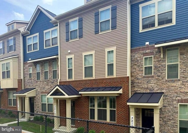 property at 3216 Laurel Hl Rd