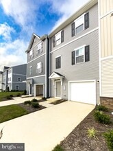 2584 Cougar Ln in Locust Grove, VA - Building Photo - Building Photo