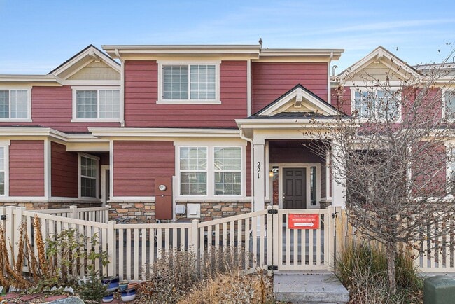 221 Jackson Dr in Erie, CO - Building Photo - Building Photo