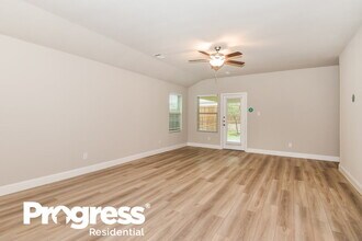 1413 Rolling Fox Dr in Heartland, TX - Building Photo - Building Photo