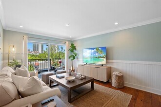 3642 NE 171 St in North Miami Beach, FL - Building Photo - Building Photo
