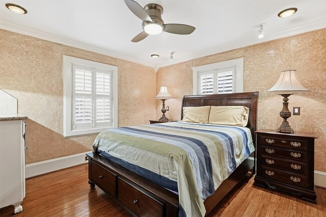 property at 3543 Rosedale St