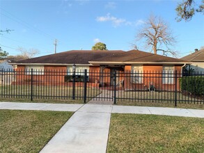 4401 Coyle St in Houston, TX - Building Photo - Building Photo