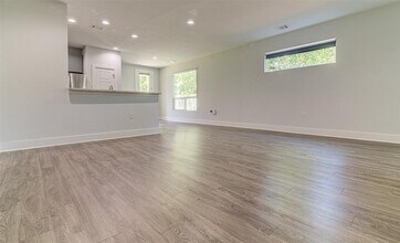 3317 Blumie St in Austin, TX - Building Photo - Building Photo