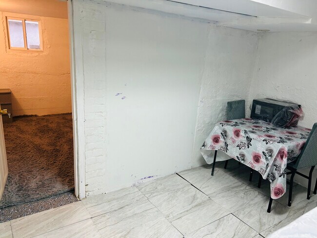 264 Howe Ave in Passaic, NJ - Building Photo - Building Photo