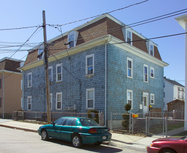 215 Tripp St in Fall River, MA - Building Photo - Building Photo