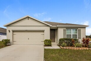 5586 Western Sun Dr in St. Cloud, FL - Building Photo