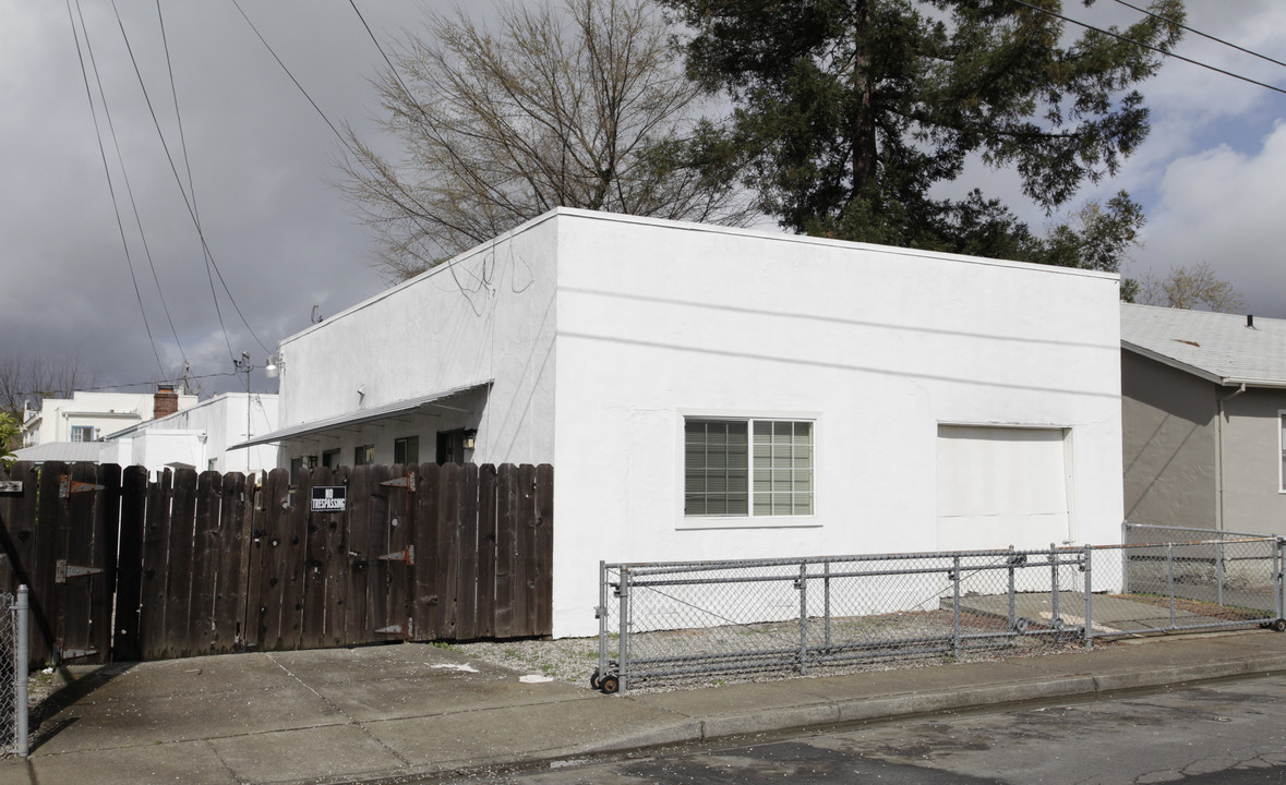 1407 Anna St in Calistoga, CA - Building Photo