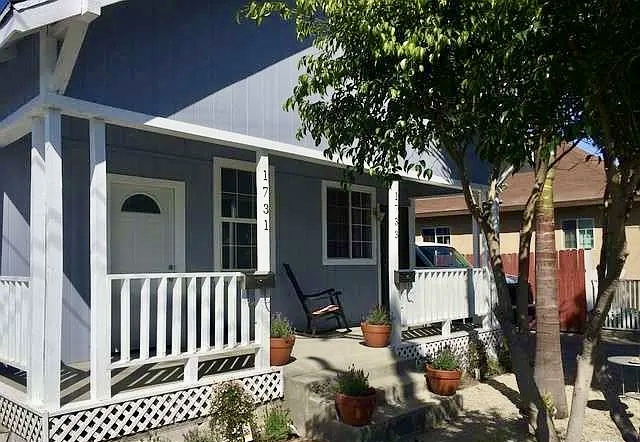 1731 E 62nd St, Unit 1731 in Los Angeles, CA - Building Photo