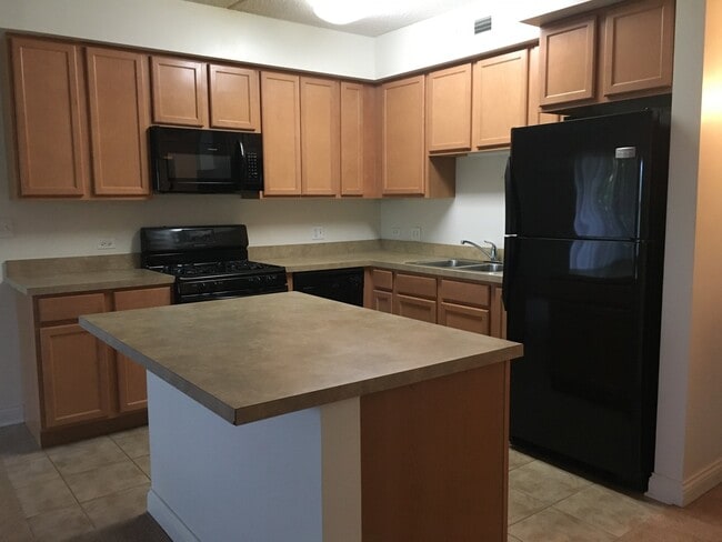 3400 N Old Arlington Heights Rd in Arlington Heights, IL - Building Photo - Building Photo