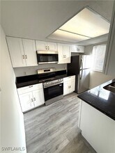 12666 Kenwood Ln in Ft. Myers, FL - Building Photo - Building Photo