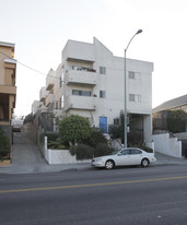 520 N Virgil in Los Angeles, CA - Foto de edificio - Building Photo