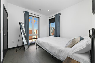 441 N 35th St in Philadelphia, PA - Building Photo - Building Photo