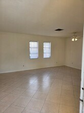 1214 SE 8th St in Cape Coral, FL - Building Photo - Building Photo