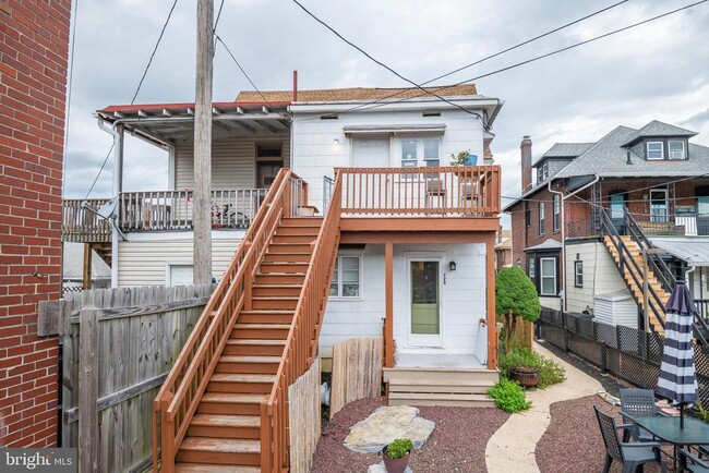 property at 728 Penn Ave
